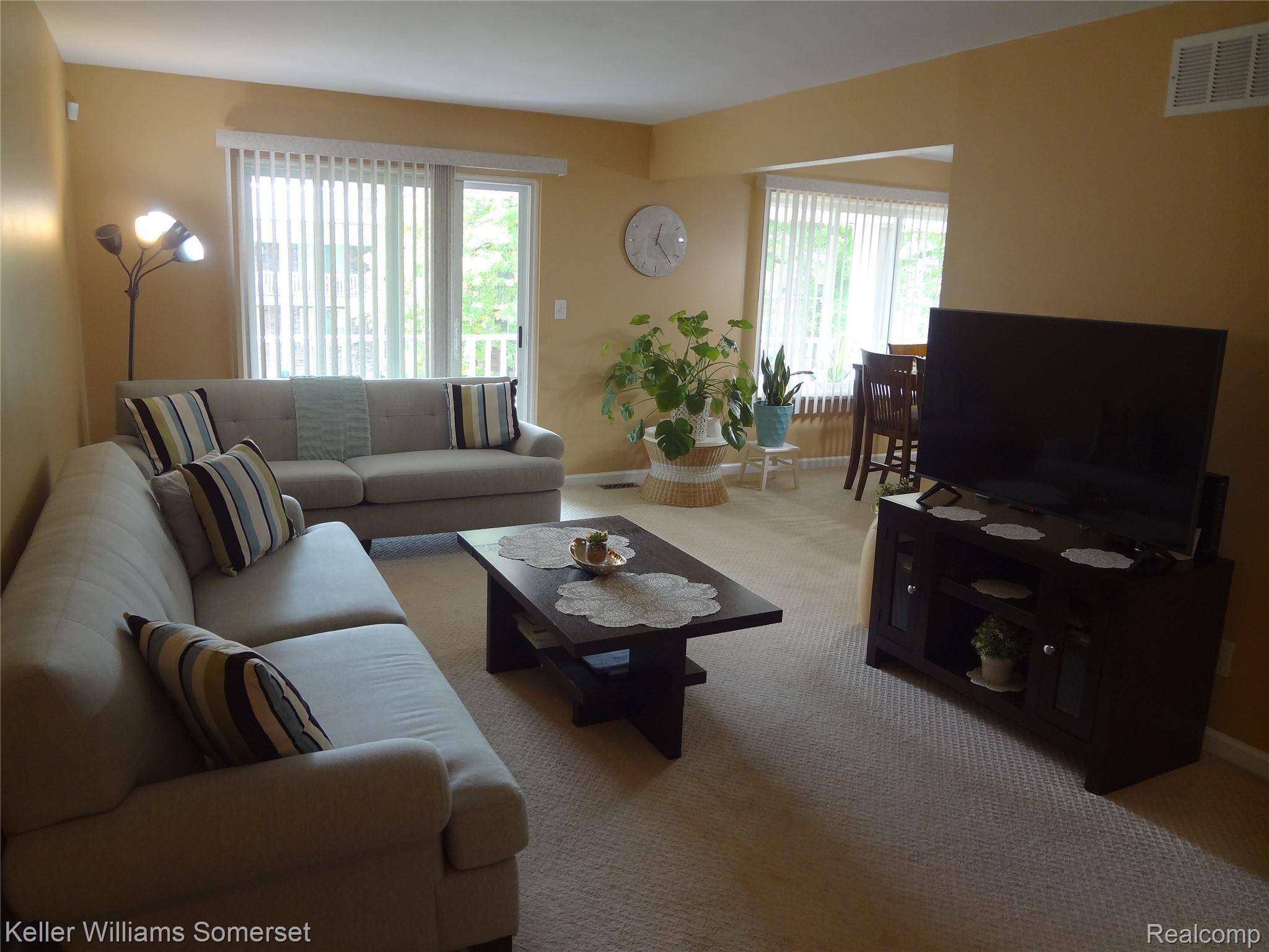 Warren, MI 48093,29626 Hoover RD #626