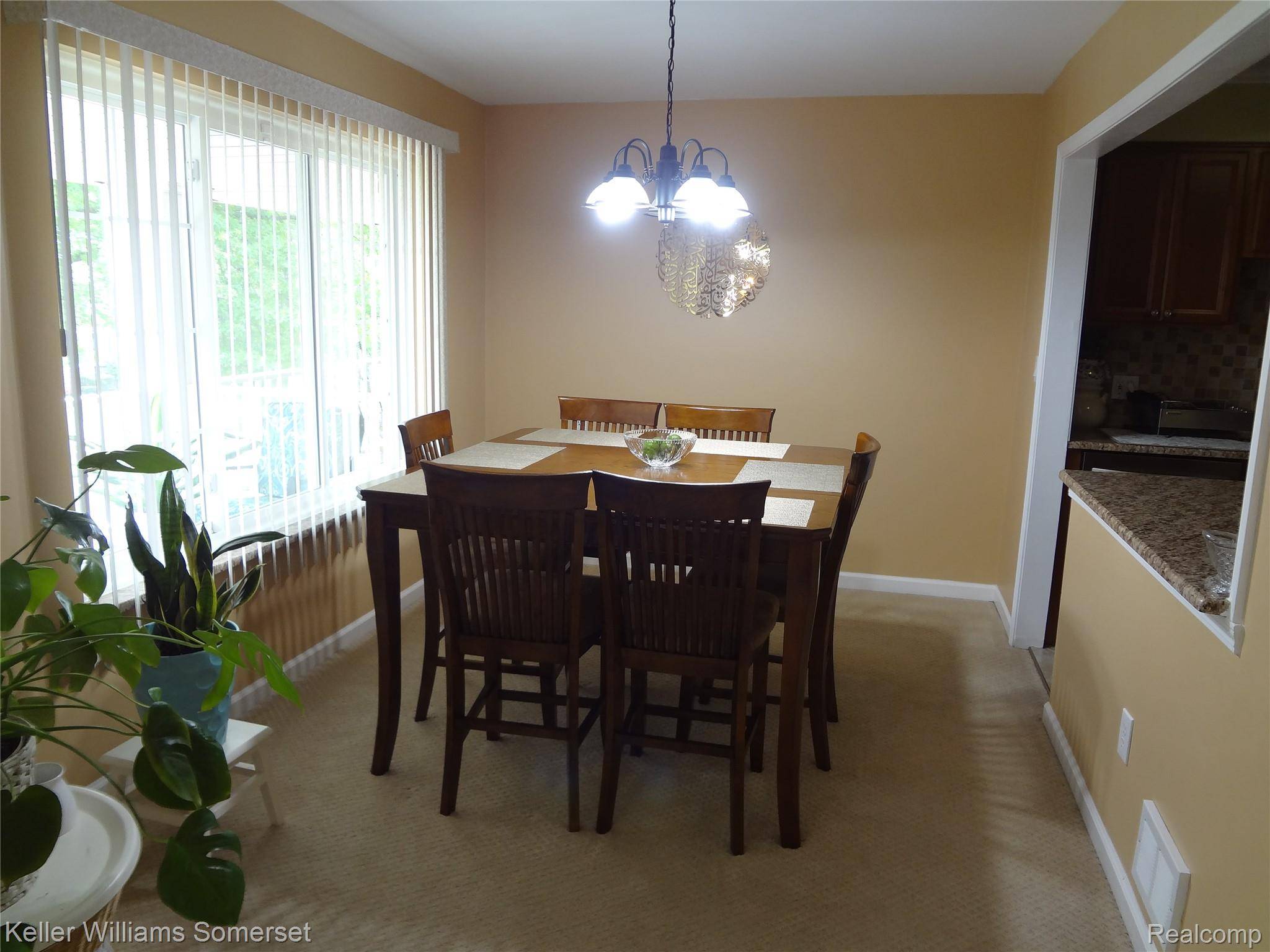 Warren, MI 48093,29626 Hoover RD #626