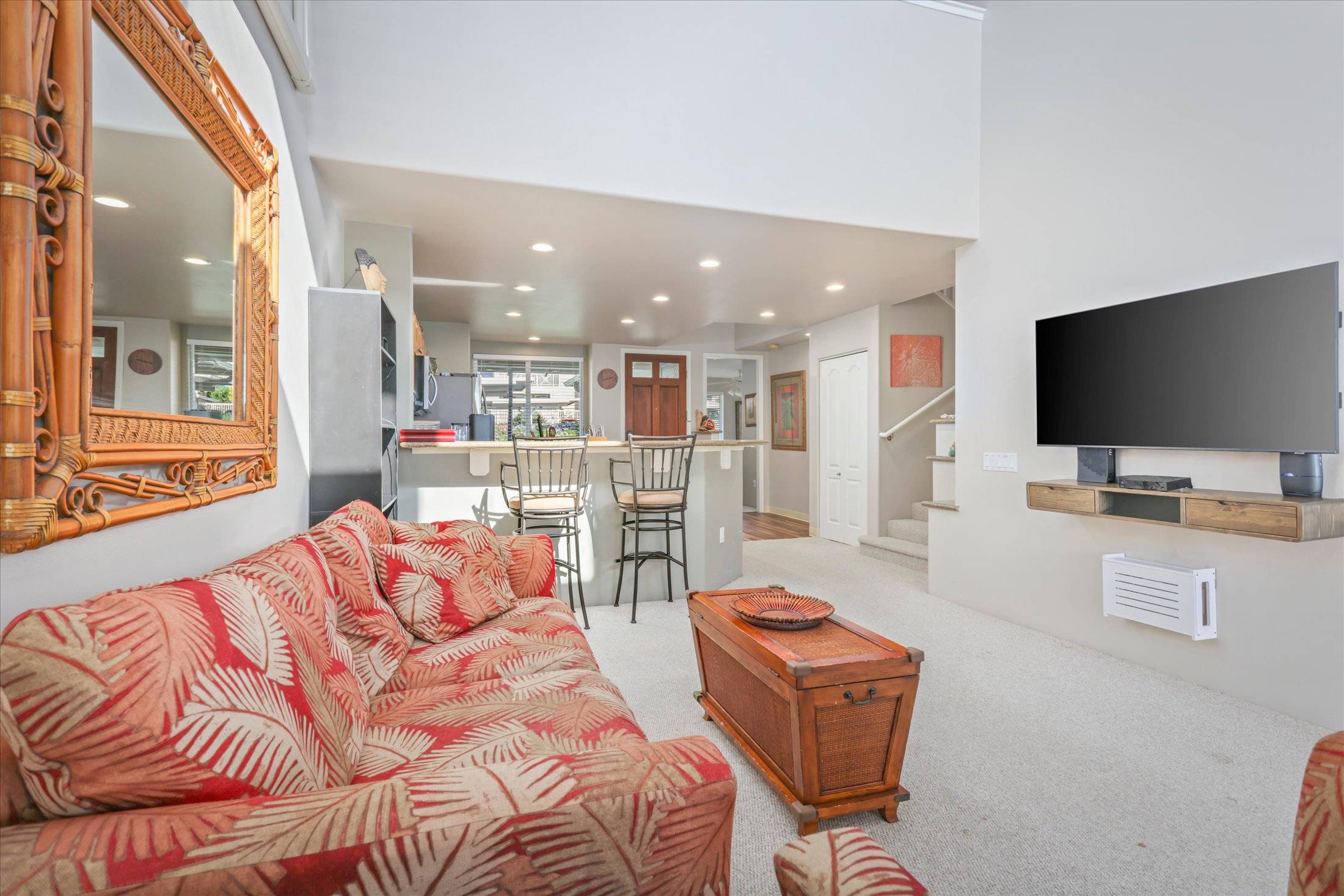 Kailua Kona, HI 96740,75-5919 ALII DR #KK22