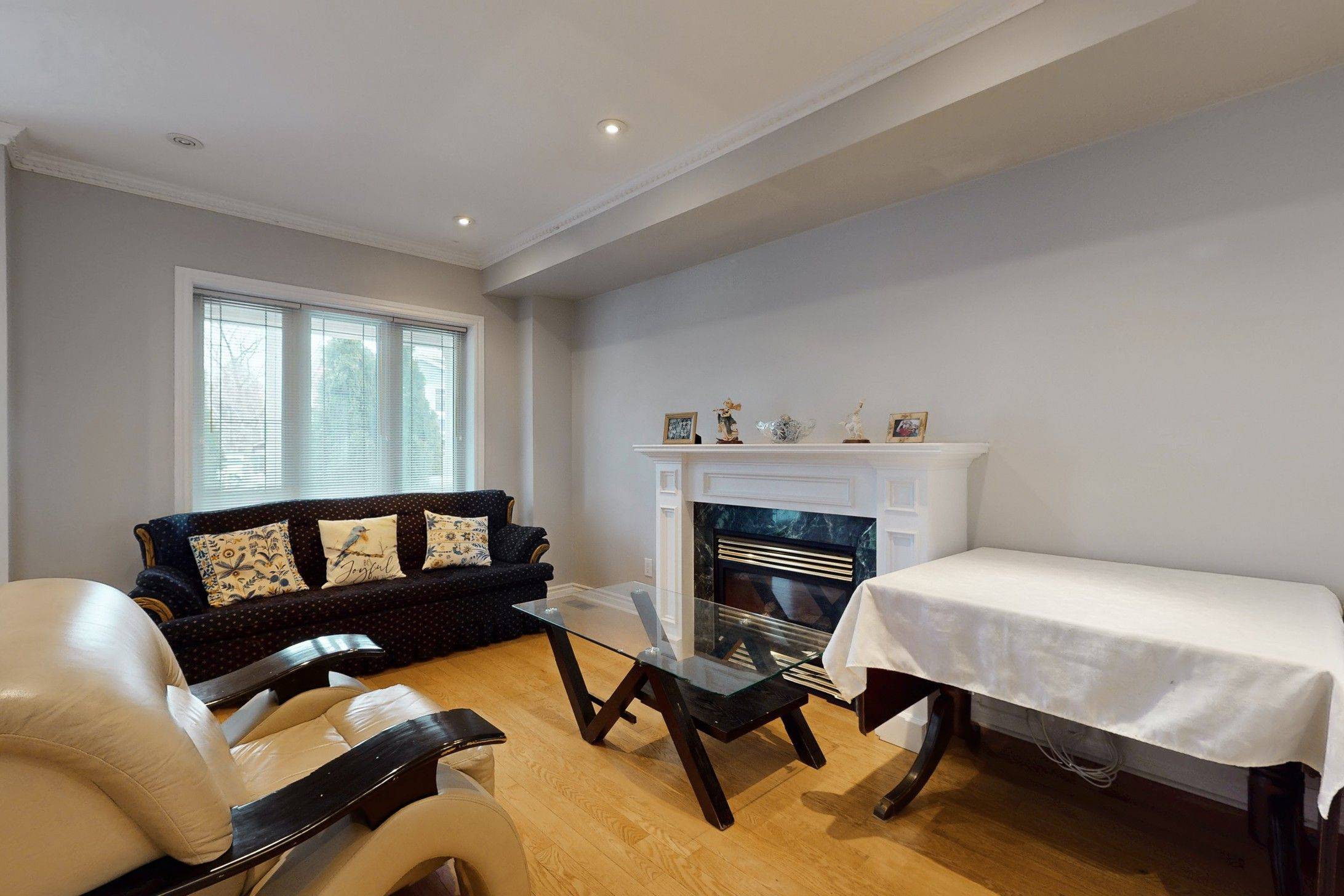 Toronto E03, ON M4J 4C3,950 Greenwood AVE