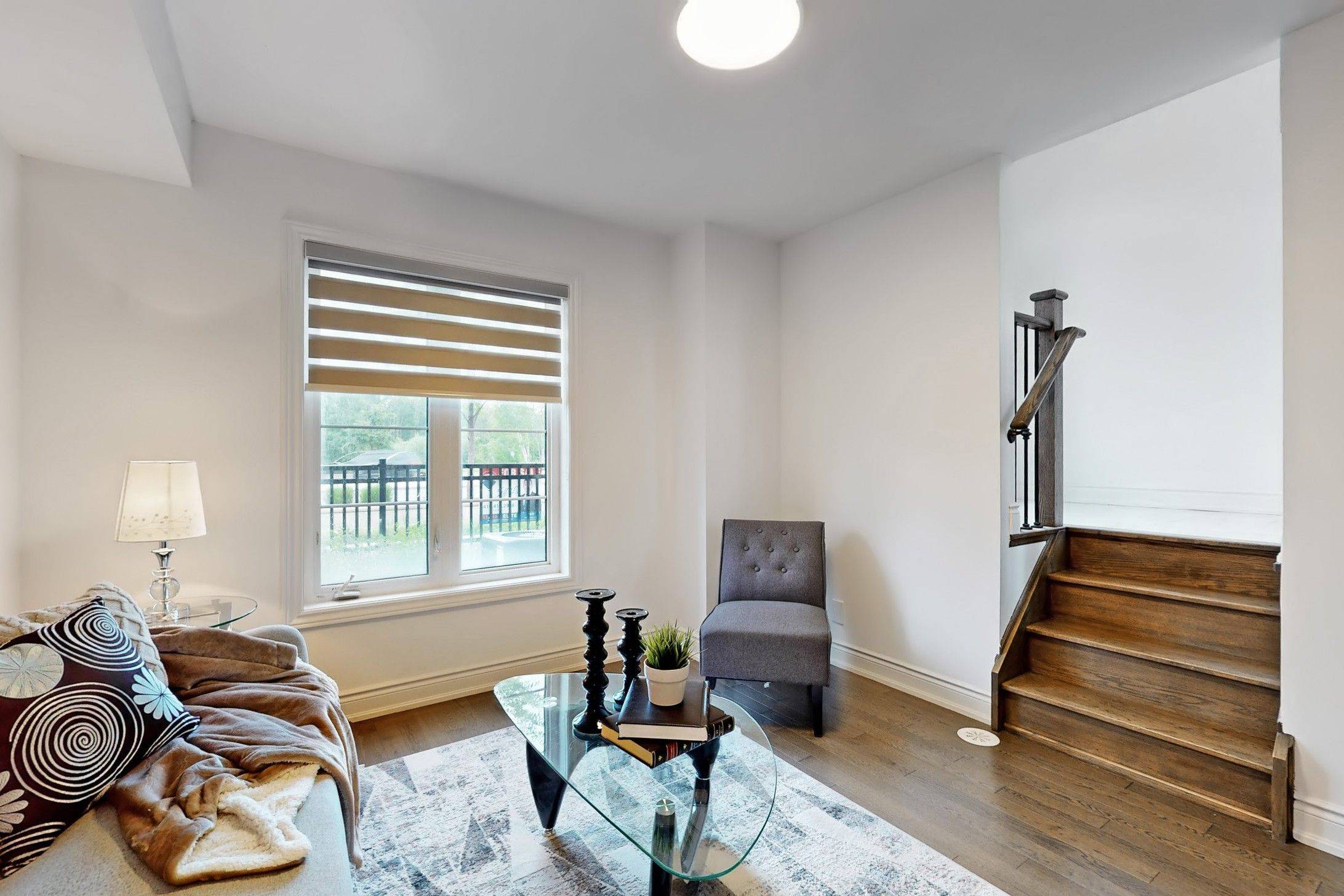 Markham, ON L3R 0W9,4142 Highway 7 RD