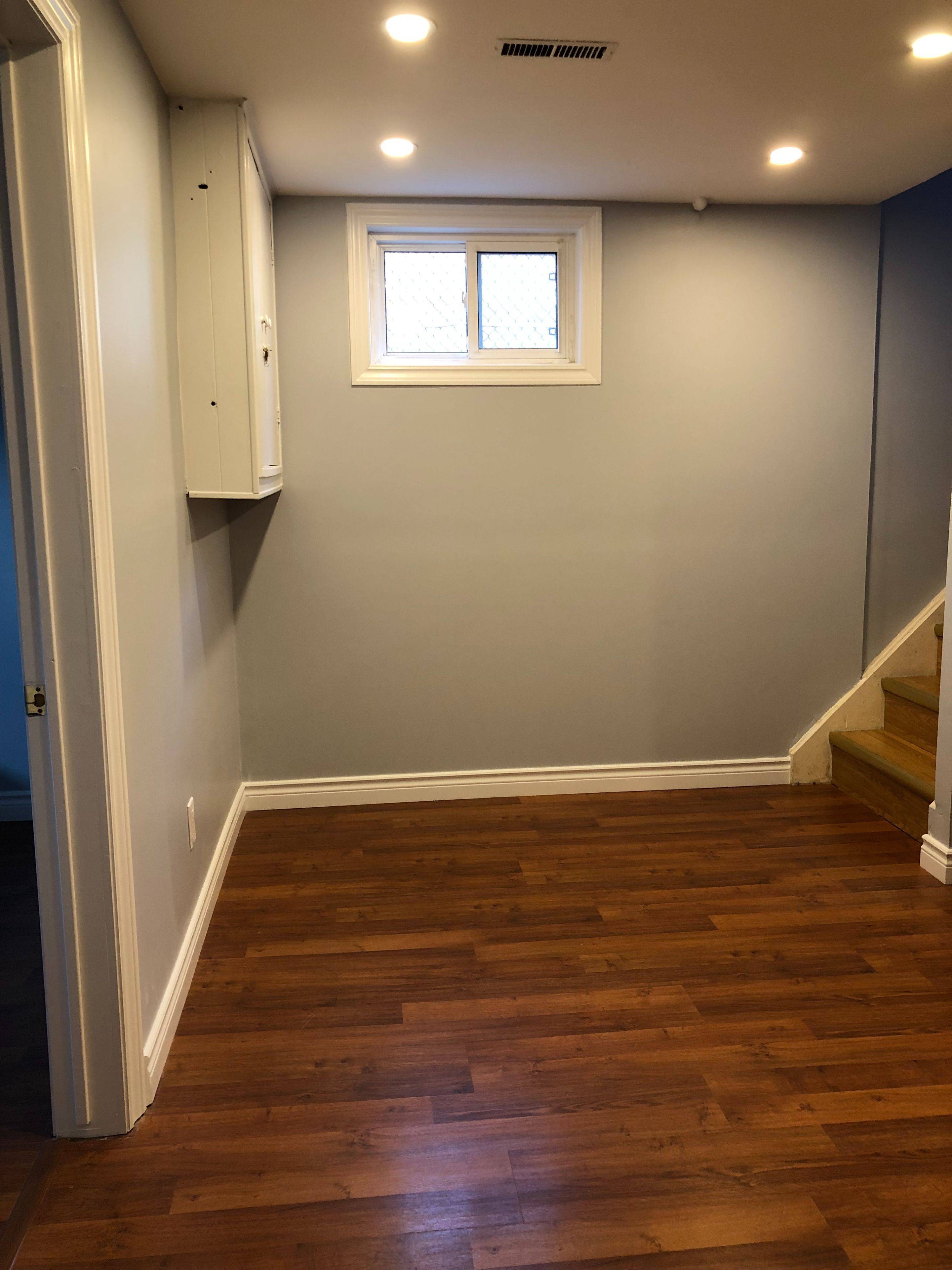 Mississauga, ON L5C 1P2,1161 Shadeland DR #Lower