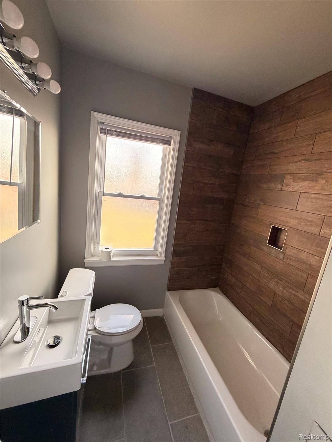 Detroit, MI 48209,1216 Waterman ST