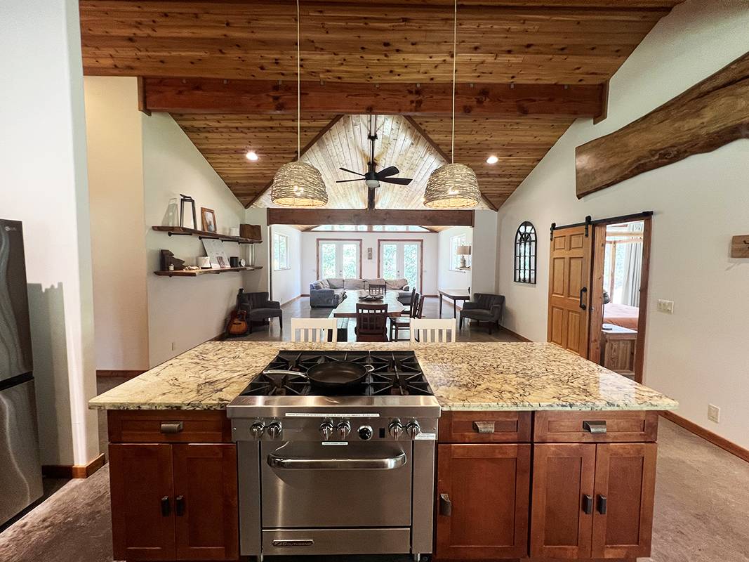 Naalehu, HI 96772,94-6795 MAMALAHOA HIGHWAY