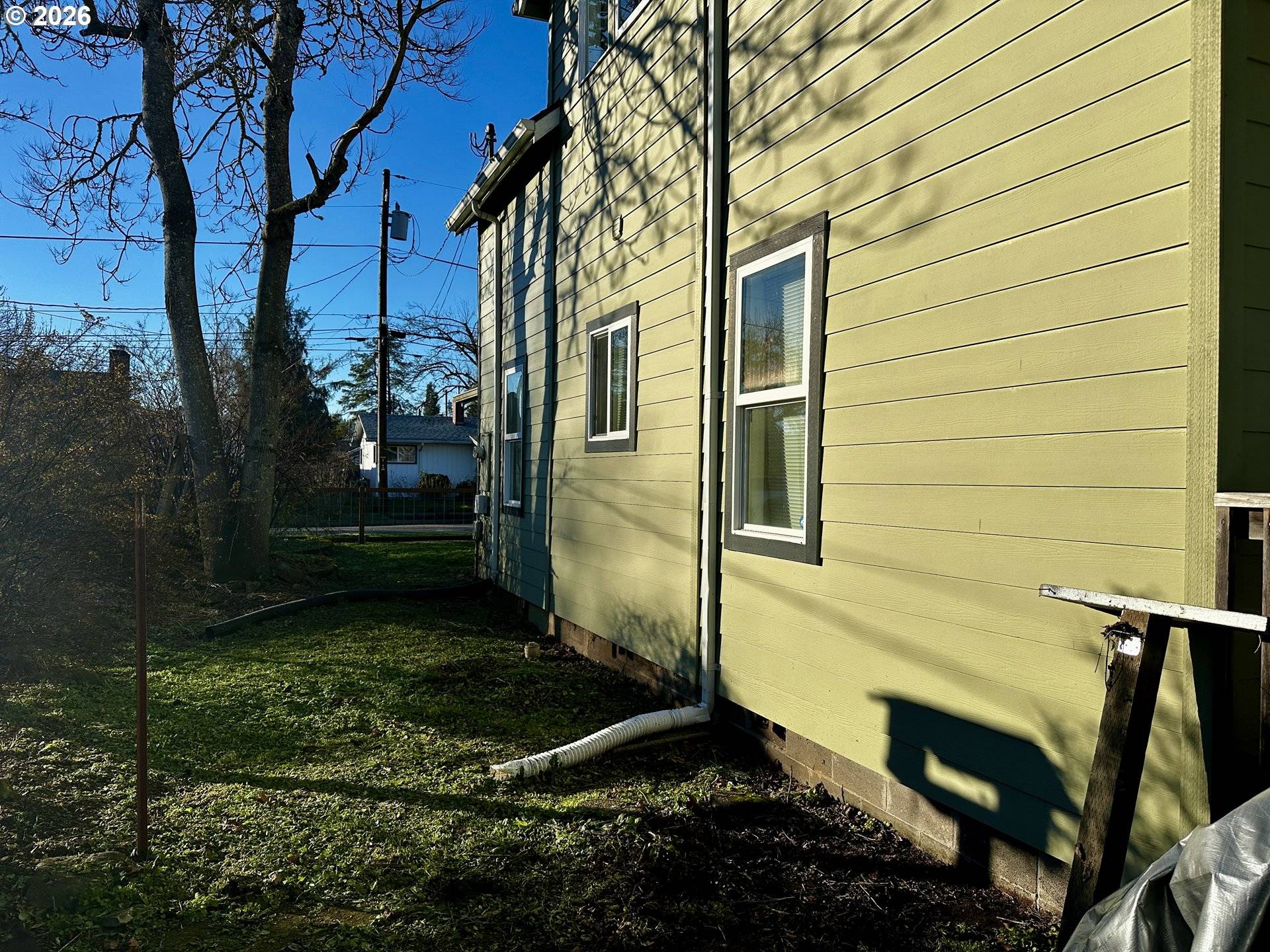 Cottage Grove, OR 97424,822 S 8TH ST