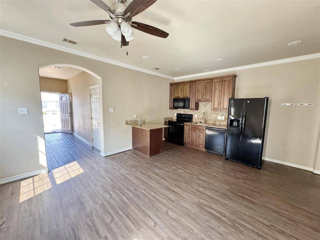 Kaufman, TX 75142,811 S Wilson Street