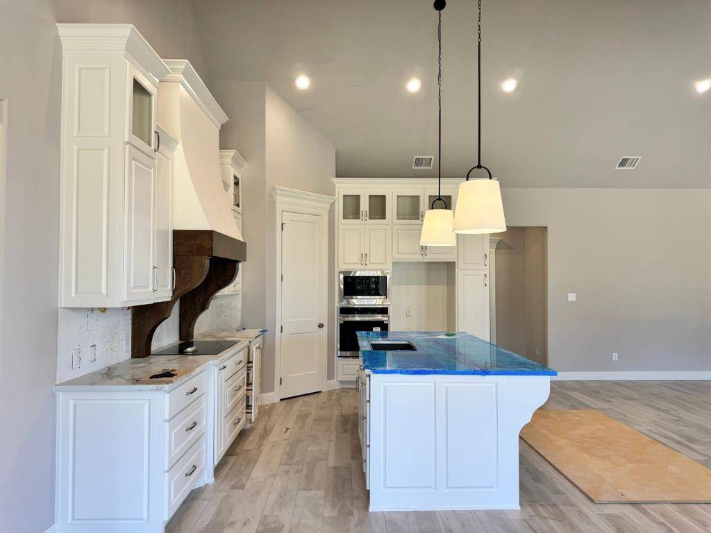 Azle, TX 76020,1065 Arbor Vista Drive