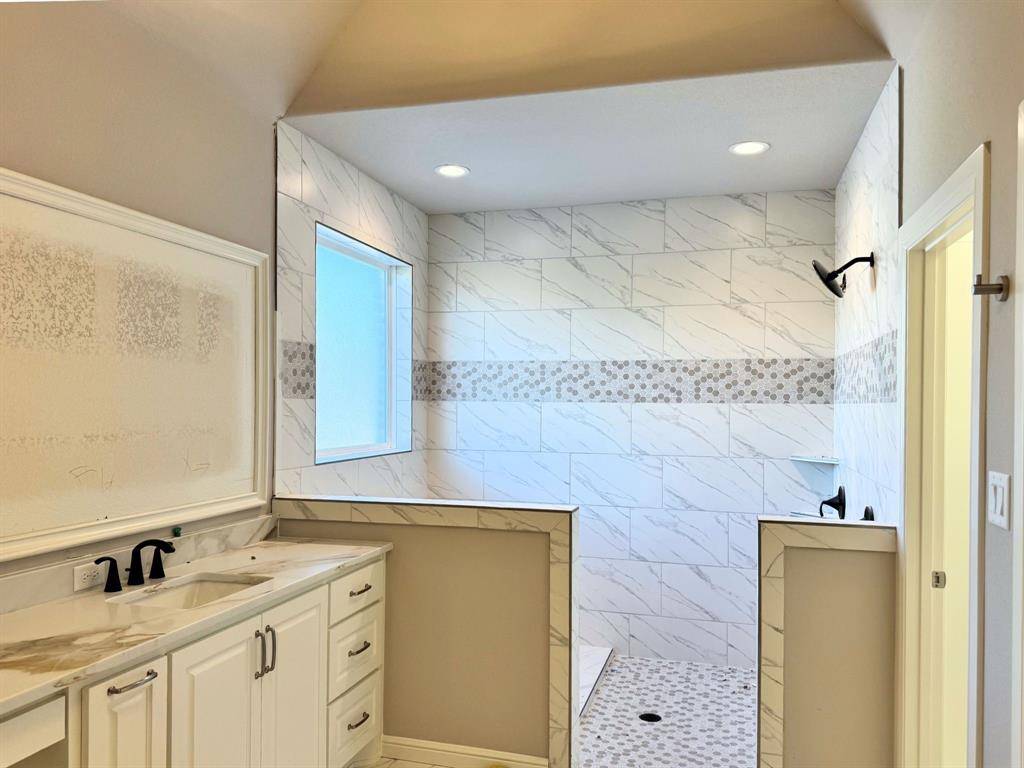 Azle, TX 76020,1065 Arbor Vista Drive