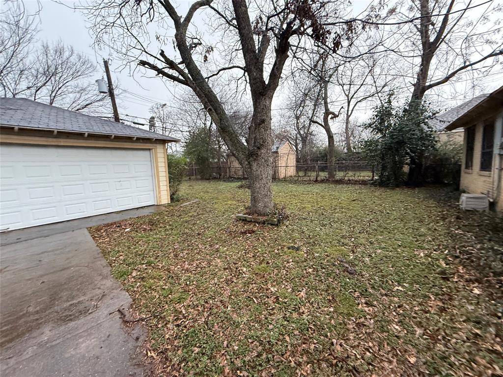 Dallas, TX 75216,1018 E Waco Avenue