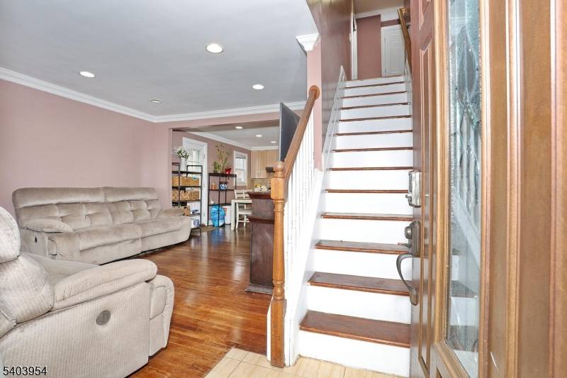 Little Ferry Boro, NJ 07643,22 Paroubek St