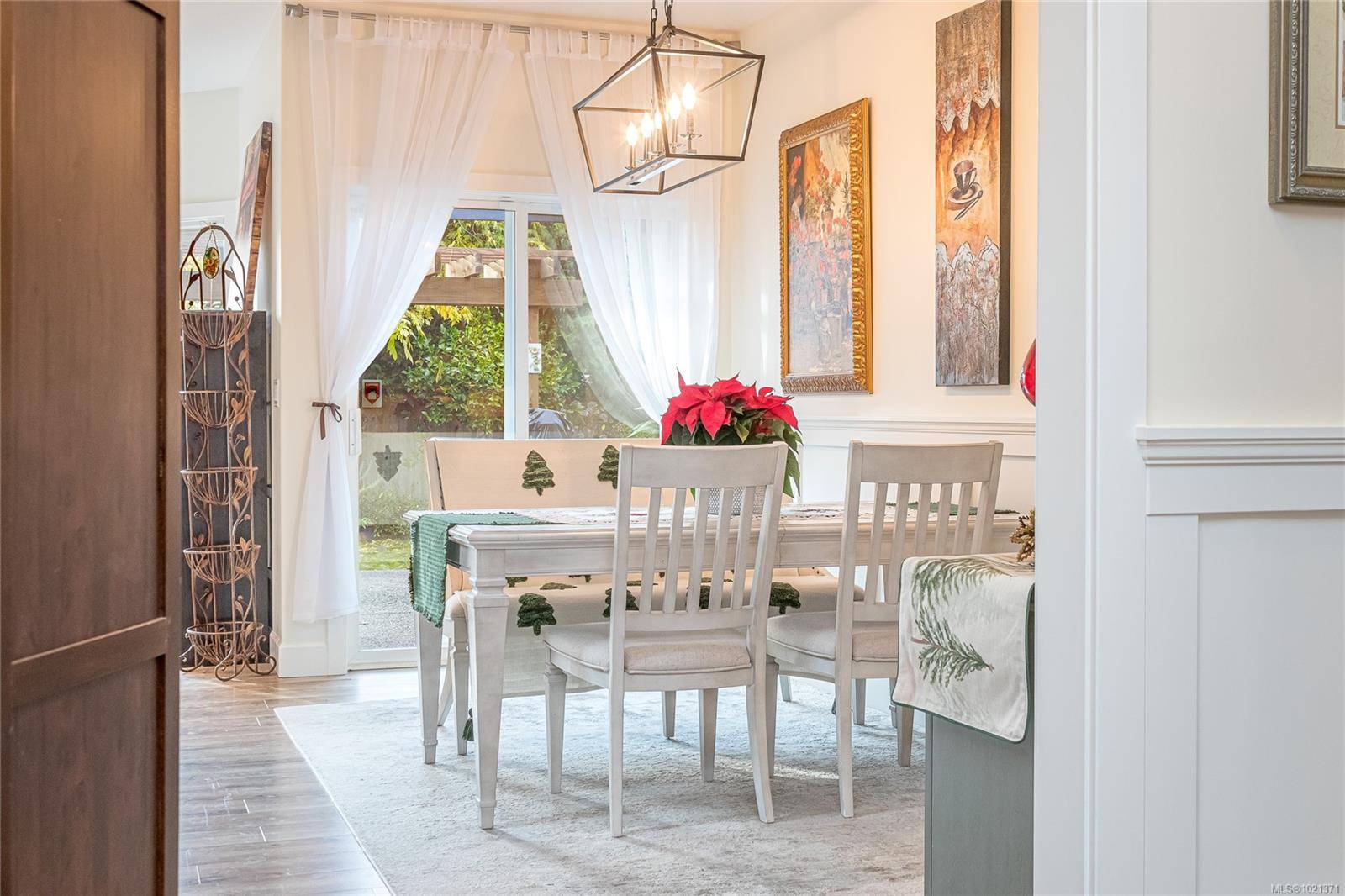 Nanaimo, BC V9T 6H9,6153 Garside Rd