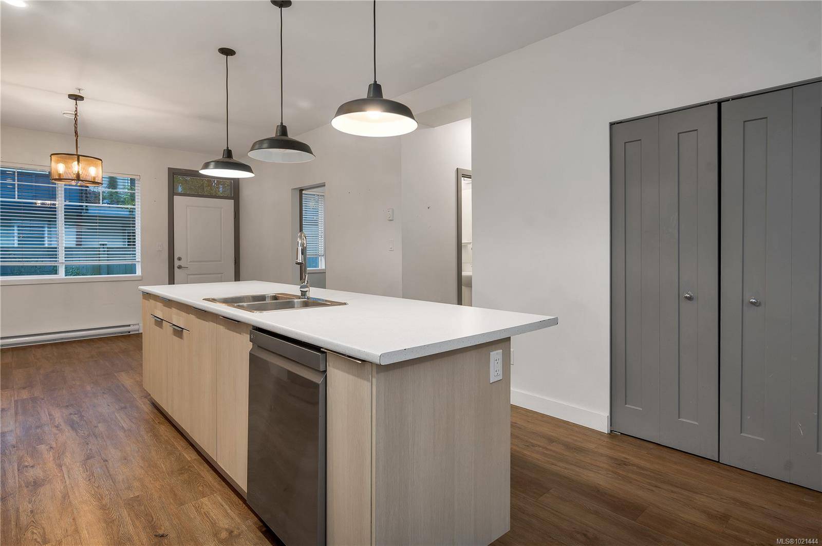 Campbell River, BC V9W 1A6,796 Island Hwy S #4