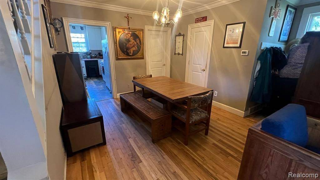 Rochester, MI 48307,164 Albertson ST