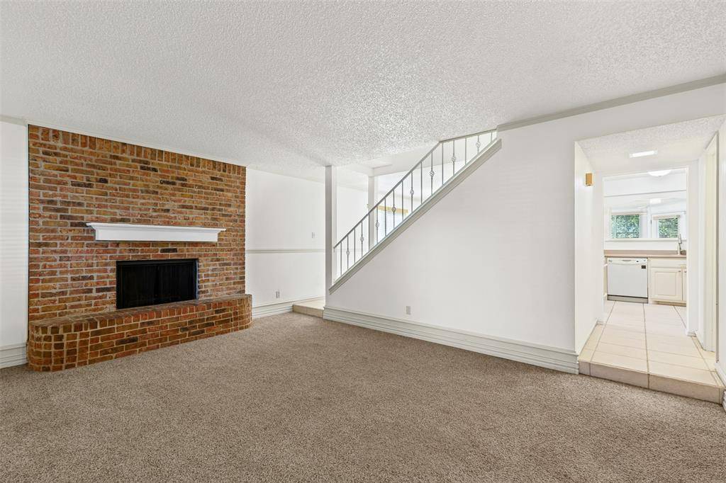 Grapevine, TX 76051,1013 Mockingbird Drive