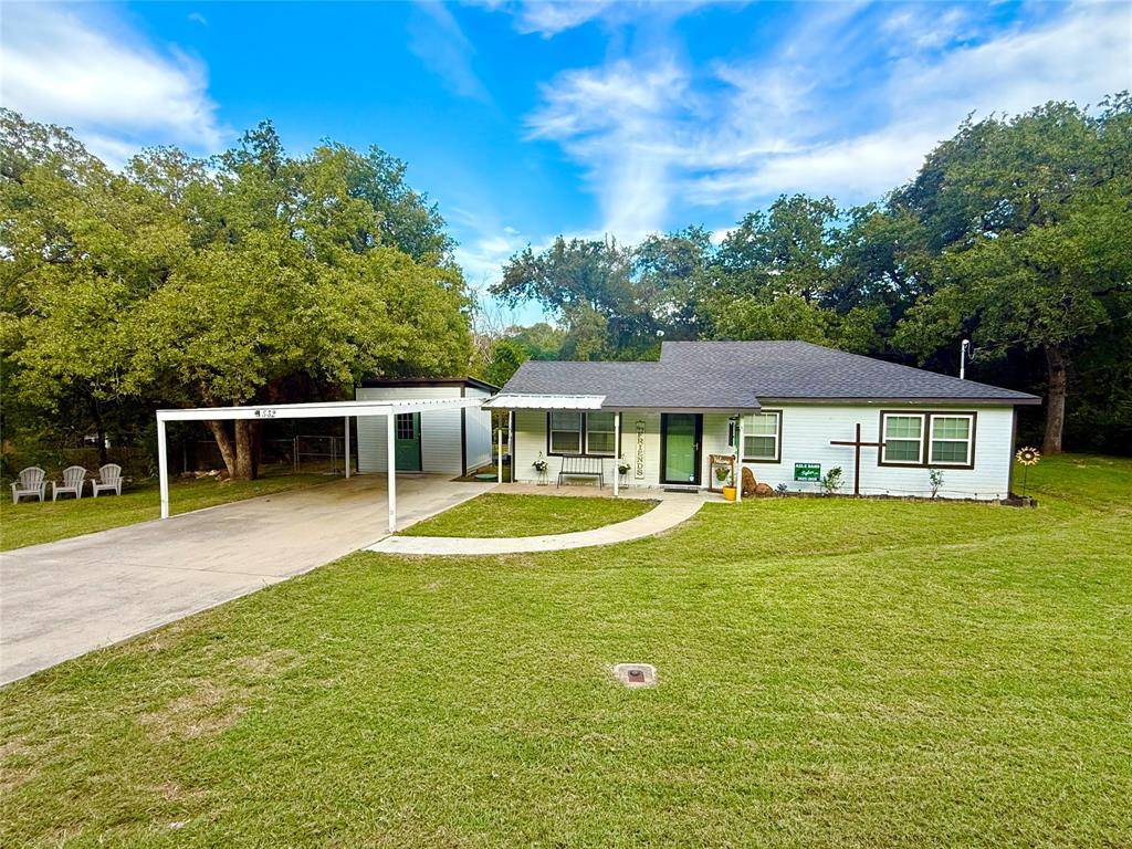 Azle, TX 76020,532 Marquette Avenue