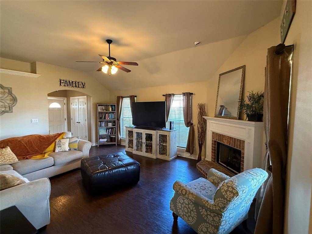 10159 English Oaks Drive, Keithville, LA 71047