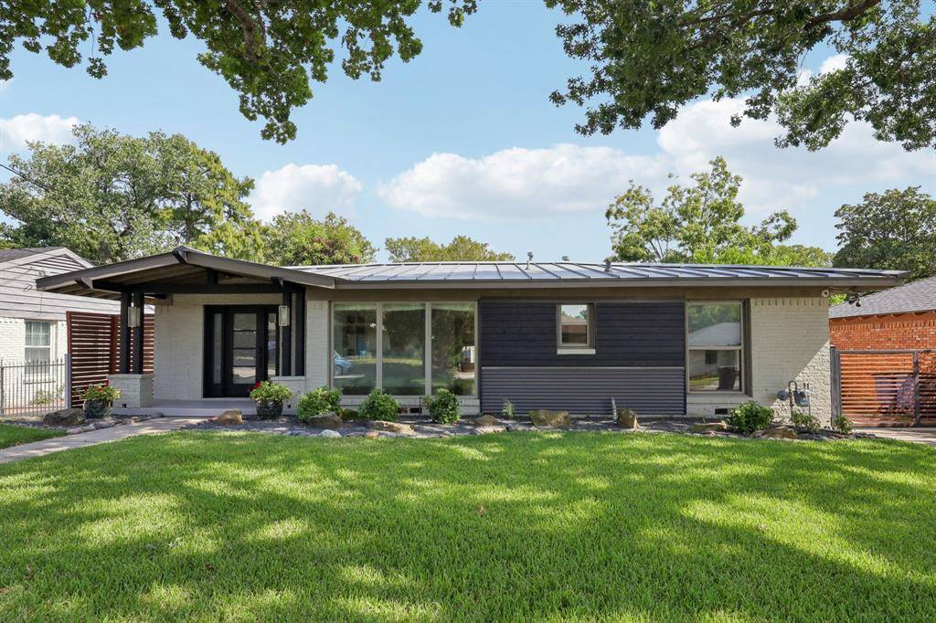 Dallas, TX 75228,9918 Coldwater Circle