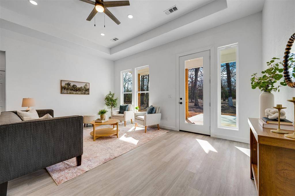 Sumner, TX 75486,260 Private Road 35407