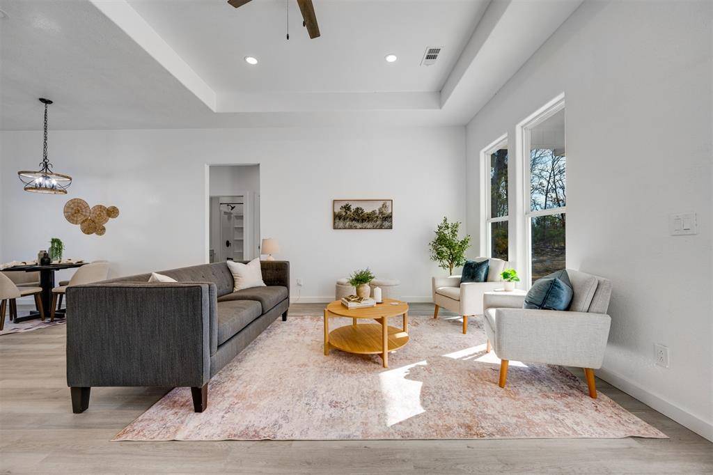 Sumner, TX 75486,260 Private Road 35407