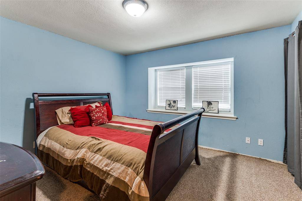 Grand Prairie, TX 75050,2206 Greenbriar Court