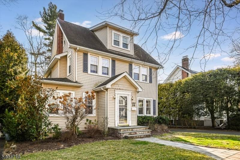 Glen Rock Boro, NJ 07452,24 Jerome Ave