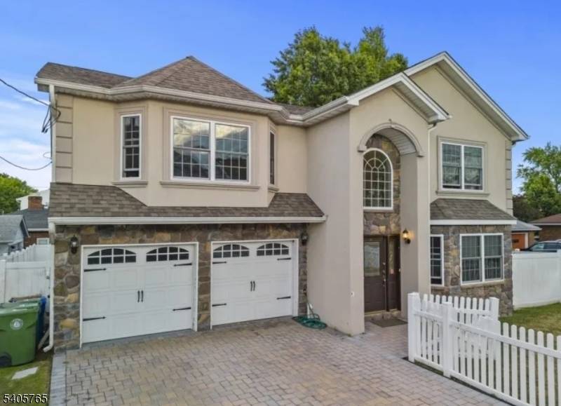 Linden City, NJ 07036,431 Raritan Rd