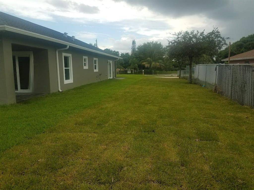 West Palm Beach, FL 33406,2643 Kentucky St