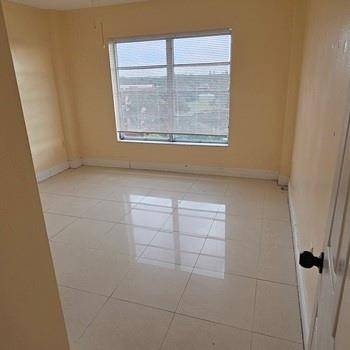 Lauderhill, FL 33319,4174 Inverrary Dr #702