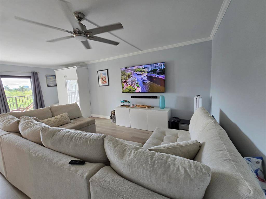 Fort Lauderdale, FL 33315,900 River Reach Dr #517