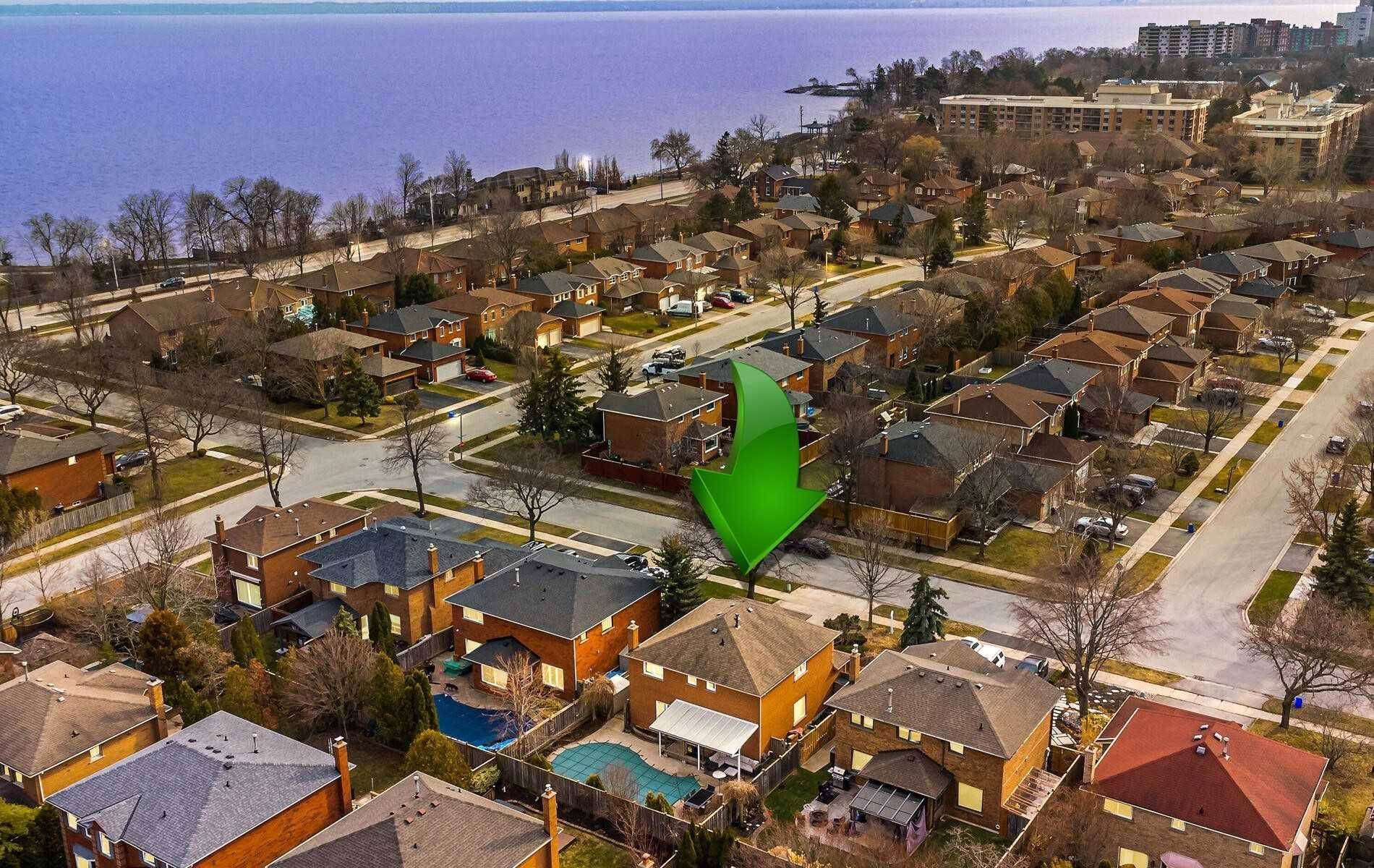 Oakville, ON L6L 6G5,93 Waldie RD