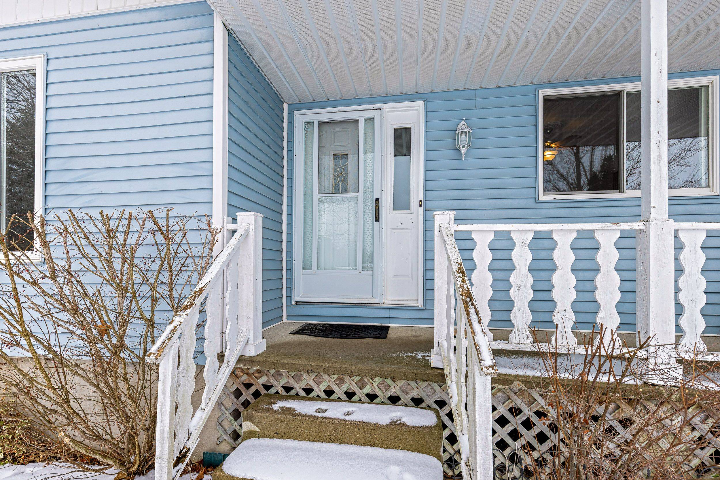 Elizabethtown-kitley, ON K0E 1H0,144 County 29 RD