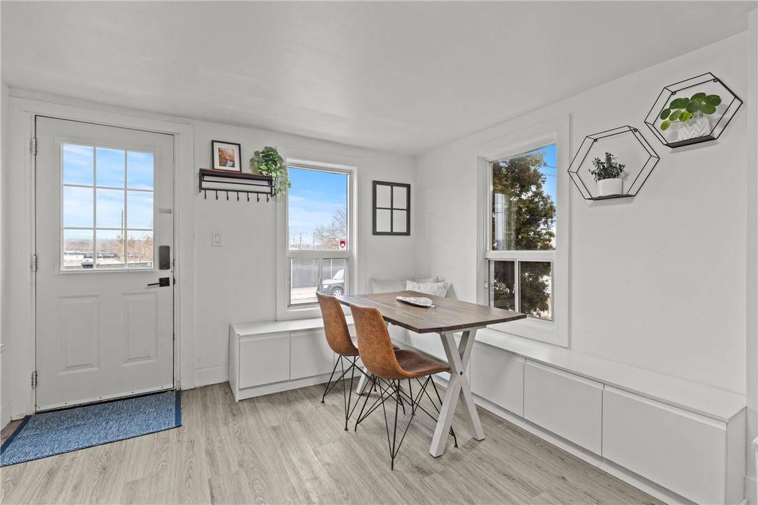 Hamilton, ON L8R 2H3,199 BARTON ST W