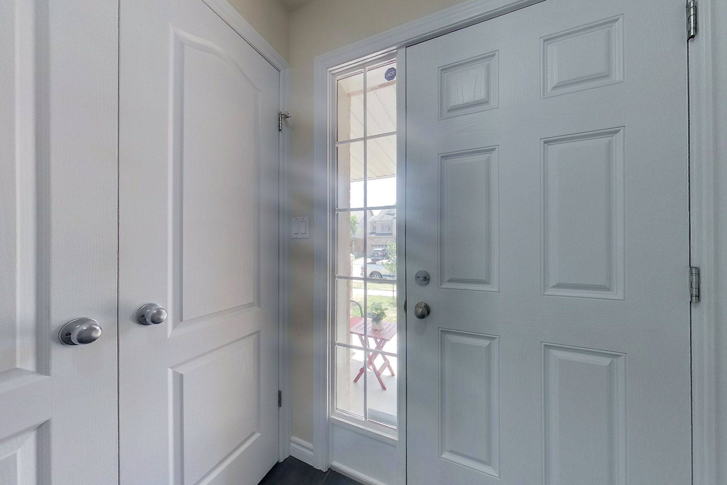 Guelph, ON N1K 1Z7,43 CURZON CRES #Upper