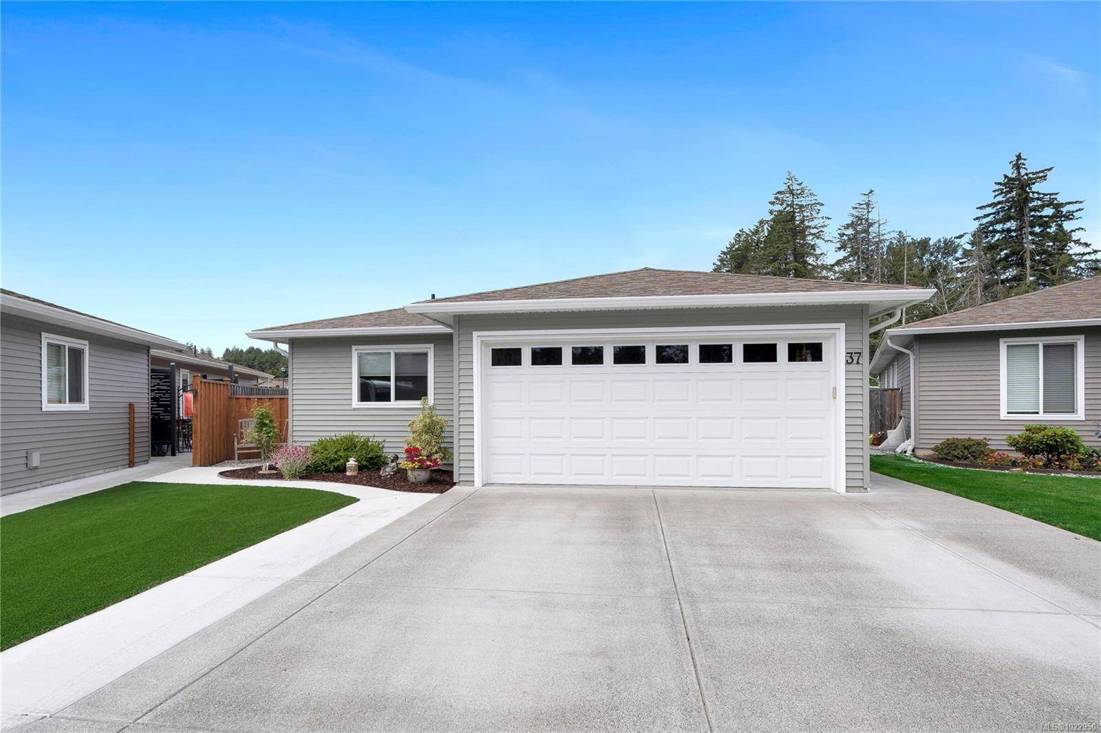 Central Saanich, BC V8M 0B4,7586 Tetayut Rd #37