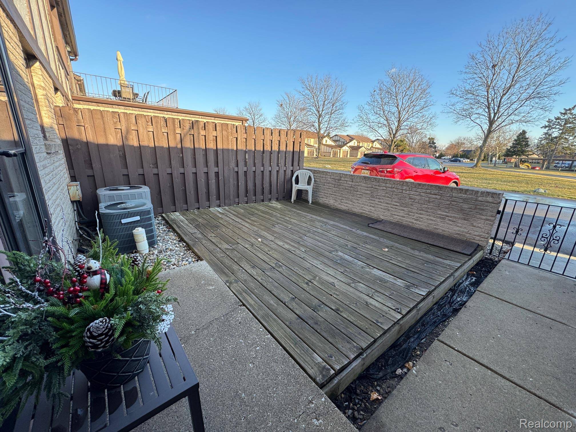 St. Clair Shores, MI 48082,1021 Country Club DR #23