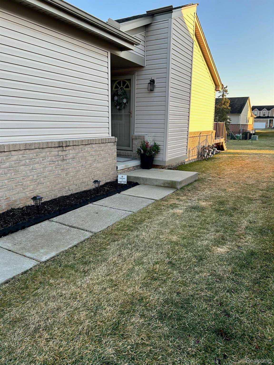 New Baltimore, MI 48051,29280 Red Maple DR #105