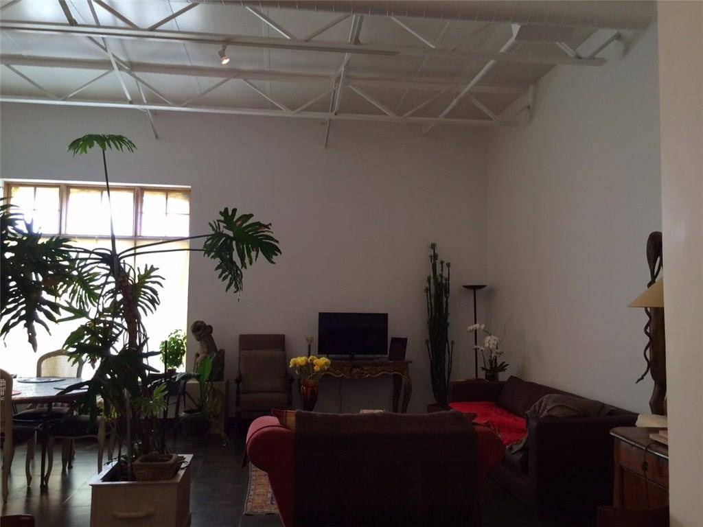 Dallas, TX 75207,1371 Crampton Street #120