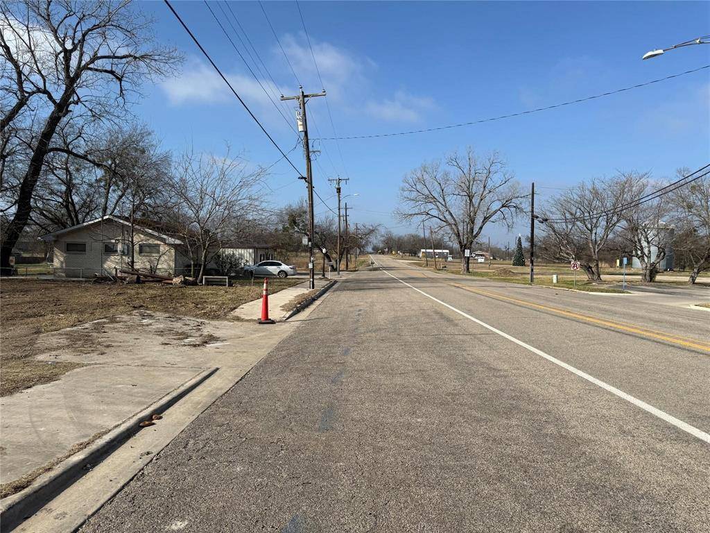 Wolfe City, TX 75496,201 W Main Street