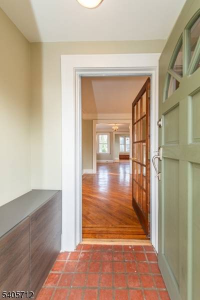 Montclair Twp., NJ 07043,479 Grove St