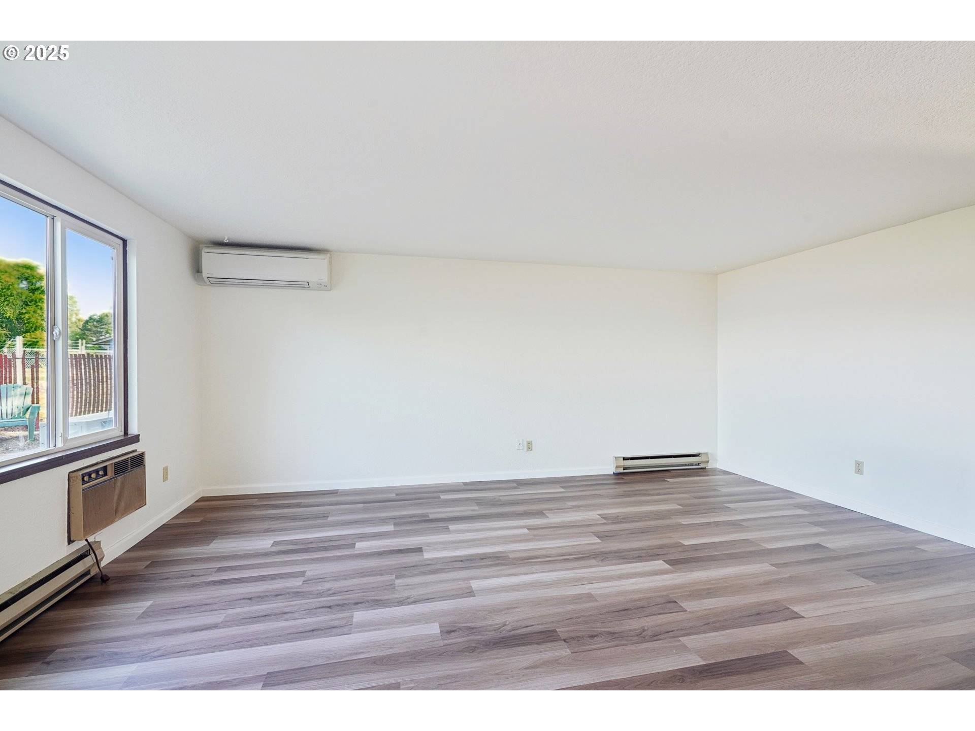 Hillsboro, OR 97124,1269 NE GRANT ST #B