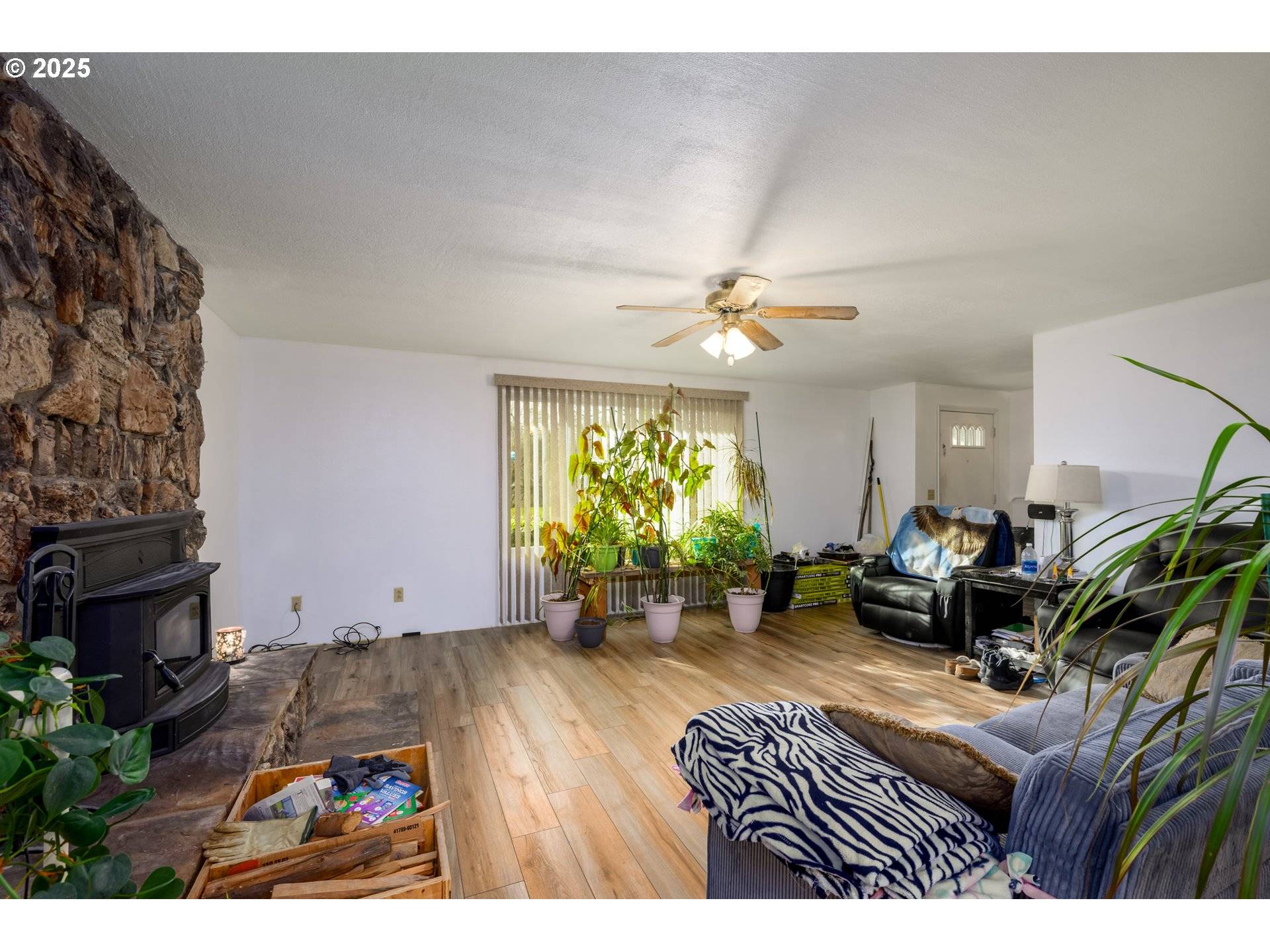 Myrtle Creek, OR 97457,125 SUSAN ST