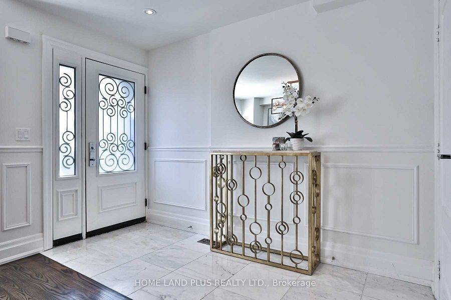 Toronto C04, ON M4N 1X4,248 Ranleigh AVE