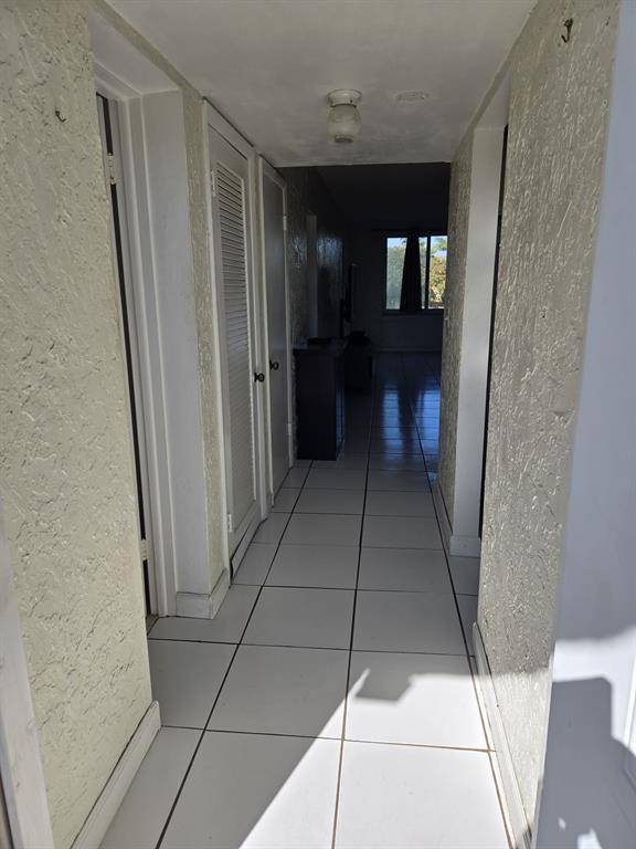 Plantation, FL 33313,5335 NW 10th Ct #204