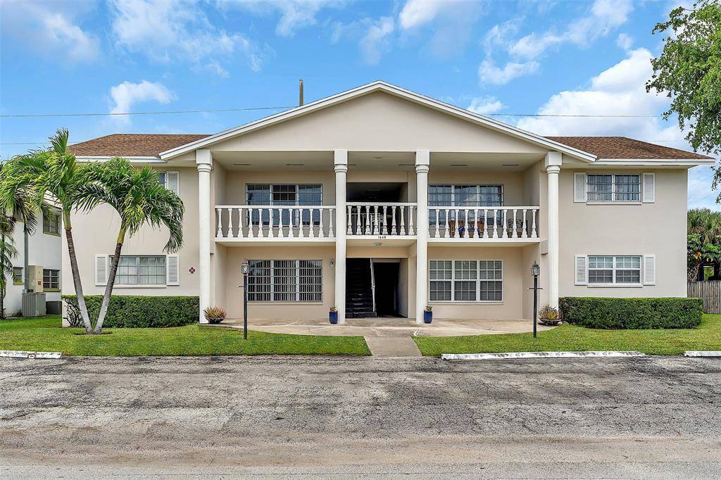 Wilton Manors, FL 33311,1049 NW 30th Ct #4