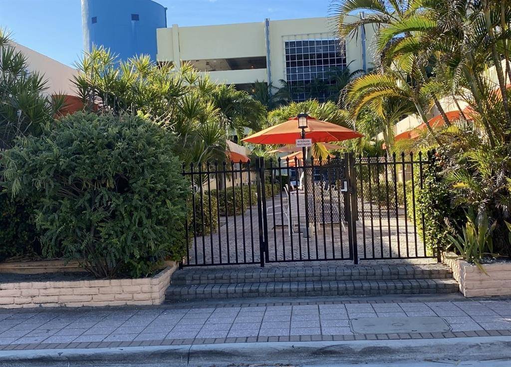 Hollywood, FL 33019,330 Arthur St #115