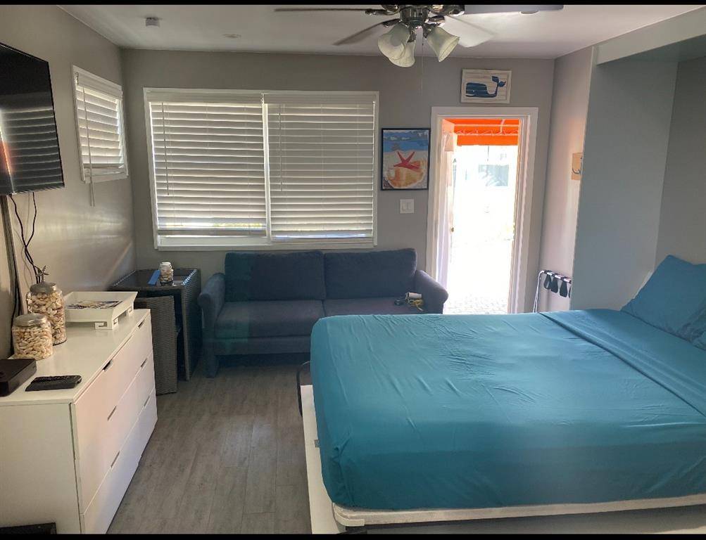 Hollywood, FL 33019,330 Arthur St #115