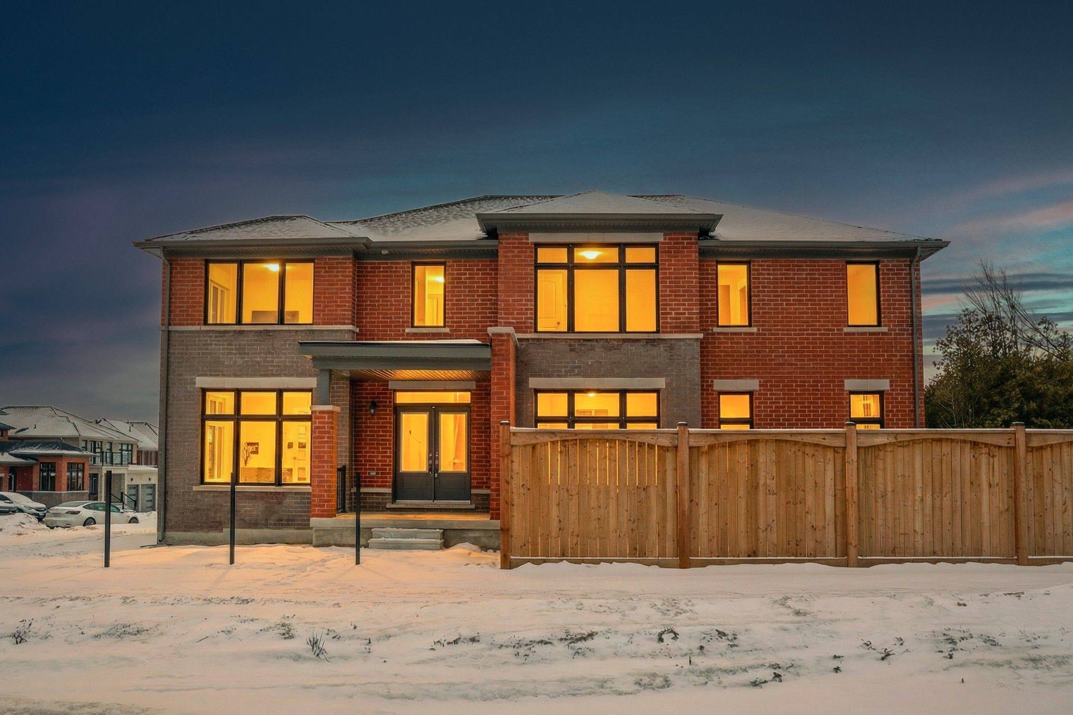 Georgina, ON L0E 1R0,1 Big Canoe DR