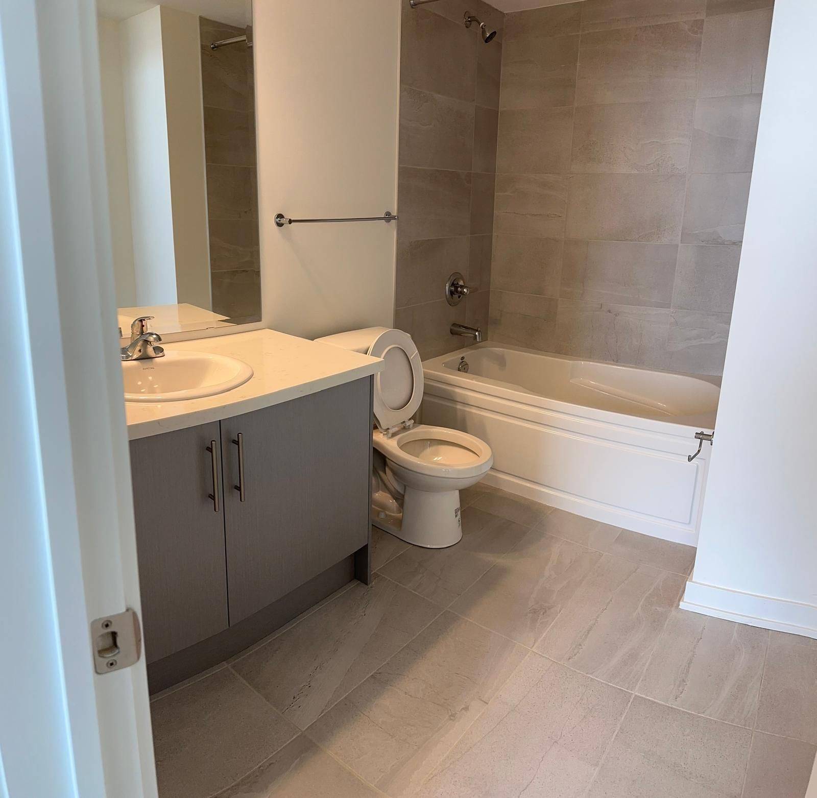 Brampton, ON L7A 0B7,65 Romilly AVE E #24