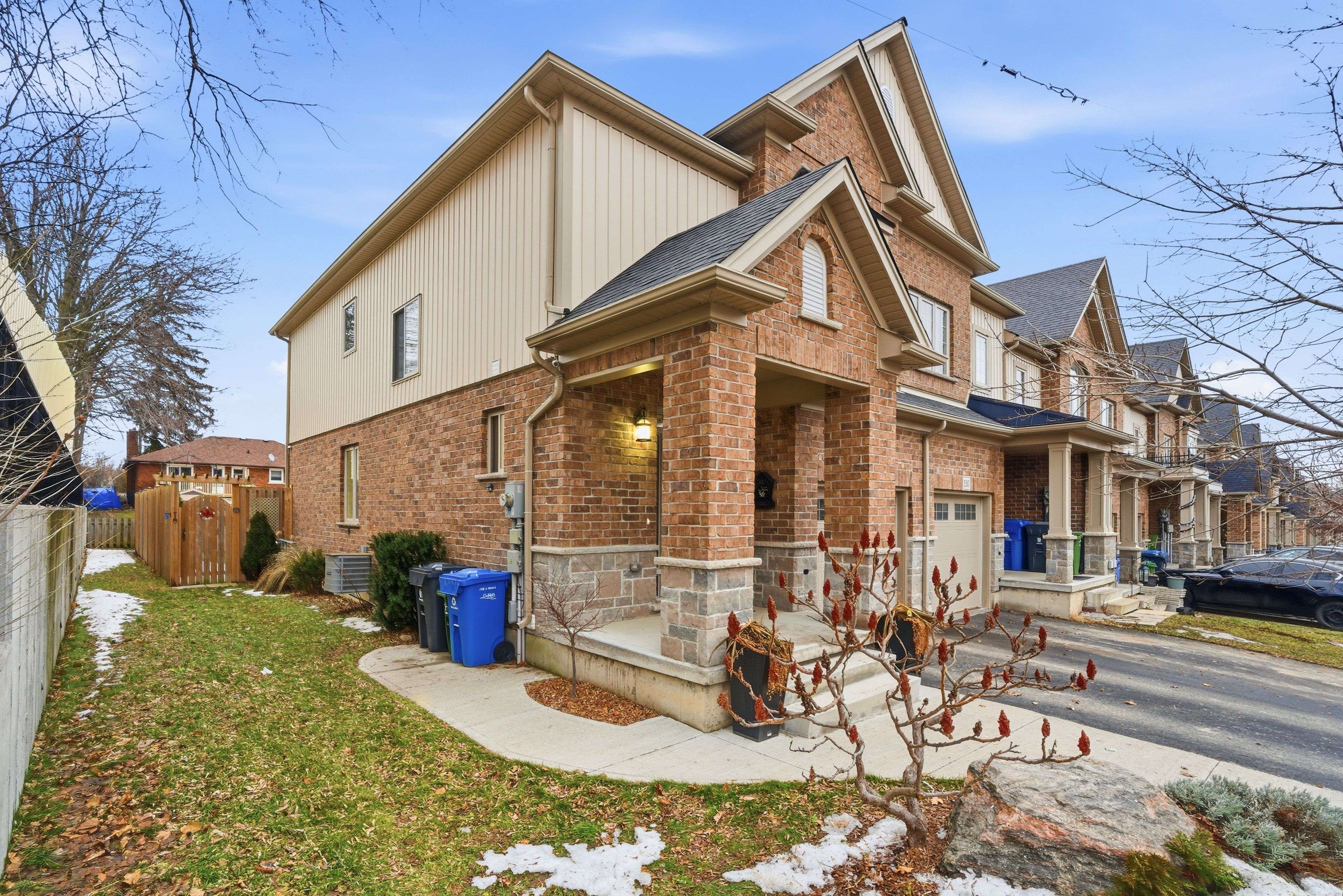 Guelph, ON N1E 0M2,128 Law DR