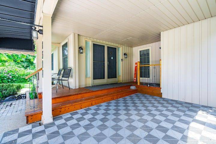 Kingsville, ON N9T 2R7,1324 Orchard BLVD